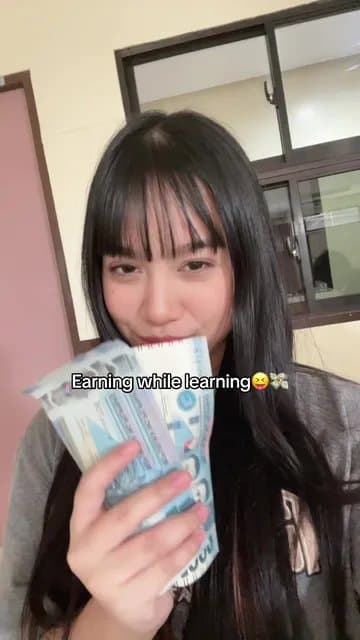 Earning while learning 😝💸