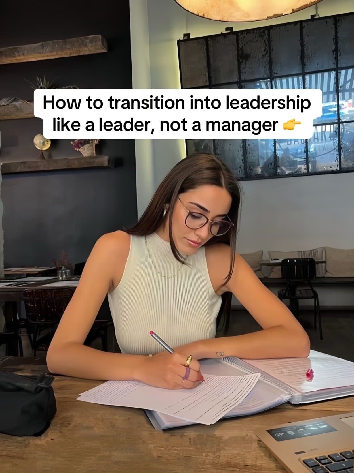 How to transition into leadership
like a leader, not a manager 👉