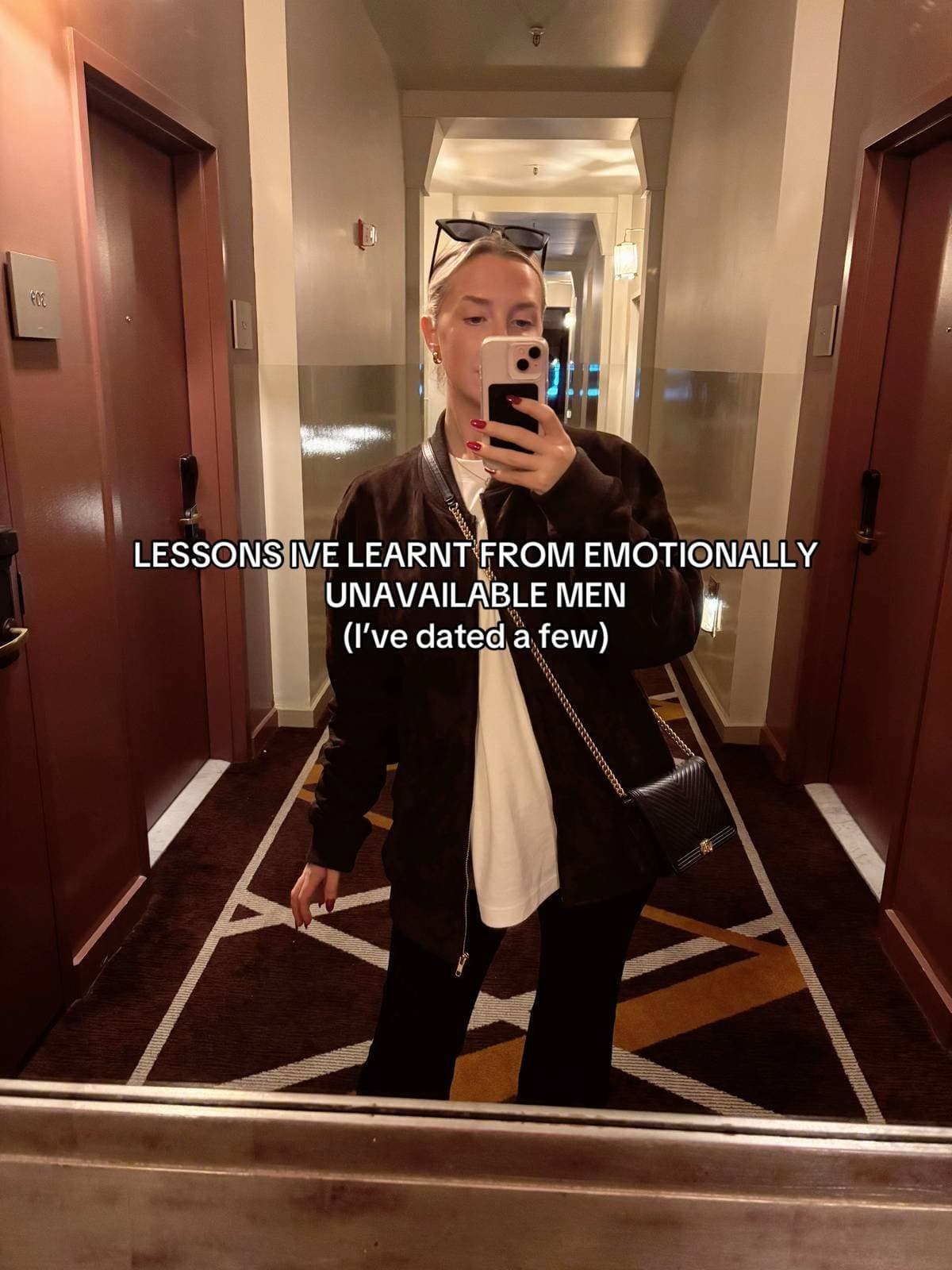 LESSONS IVE LEARNT FROM EMOTIONALLY
UNAVAILABLE MEN
(I've dated a few)