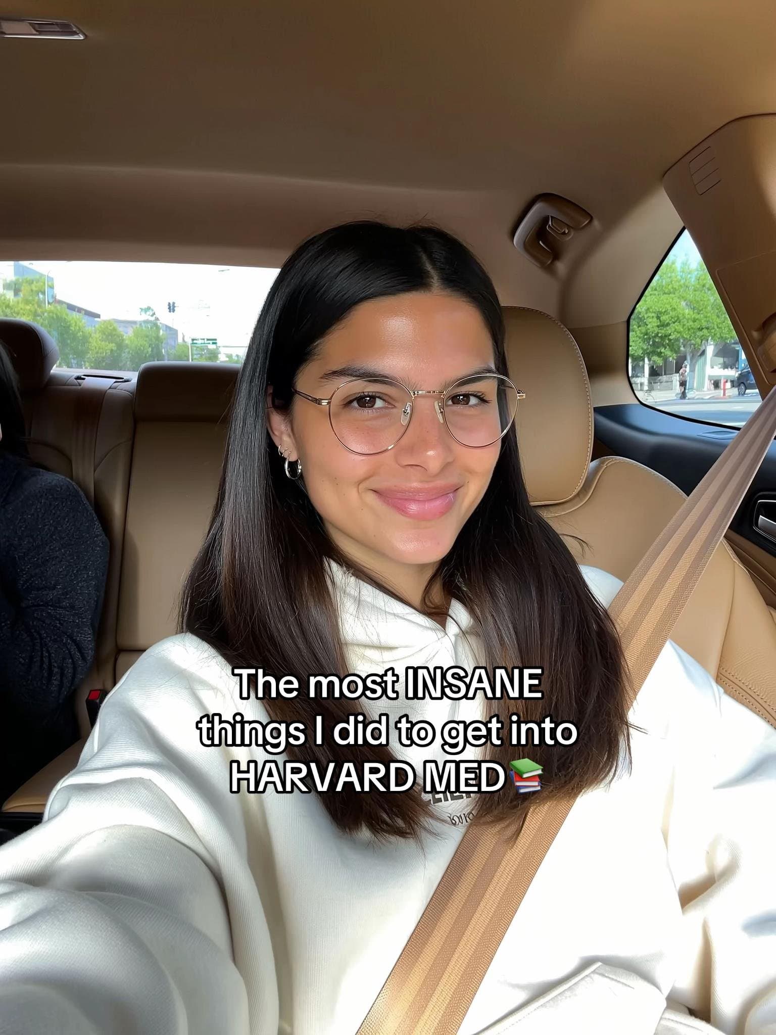 The most INSANE
things I did to get into
HARVARD MED 📚