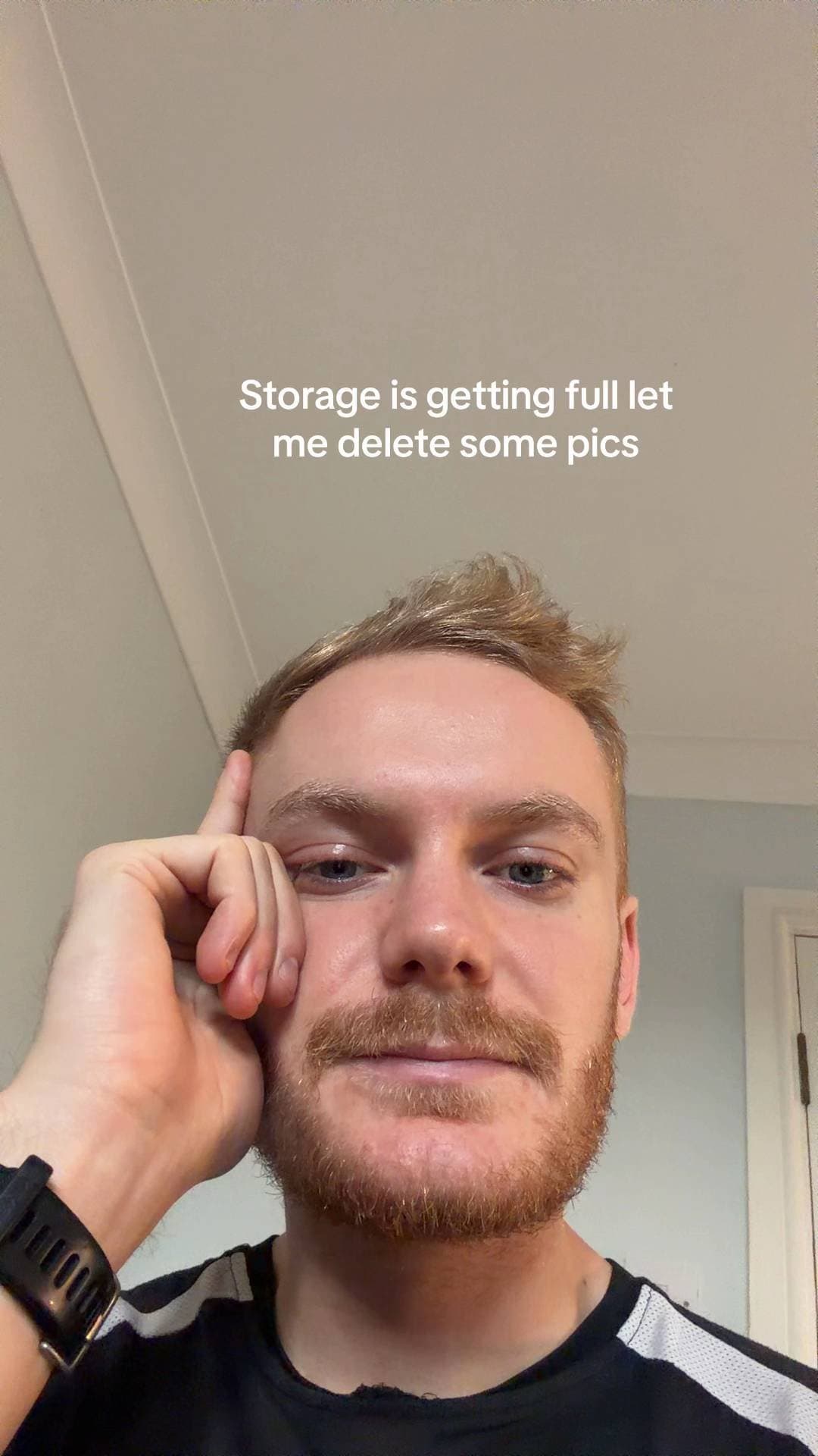 Storage is getting full let
me delete some pics
