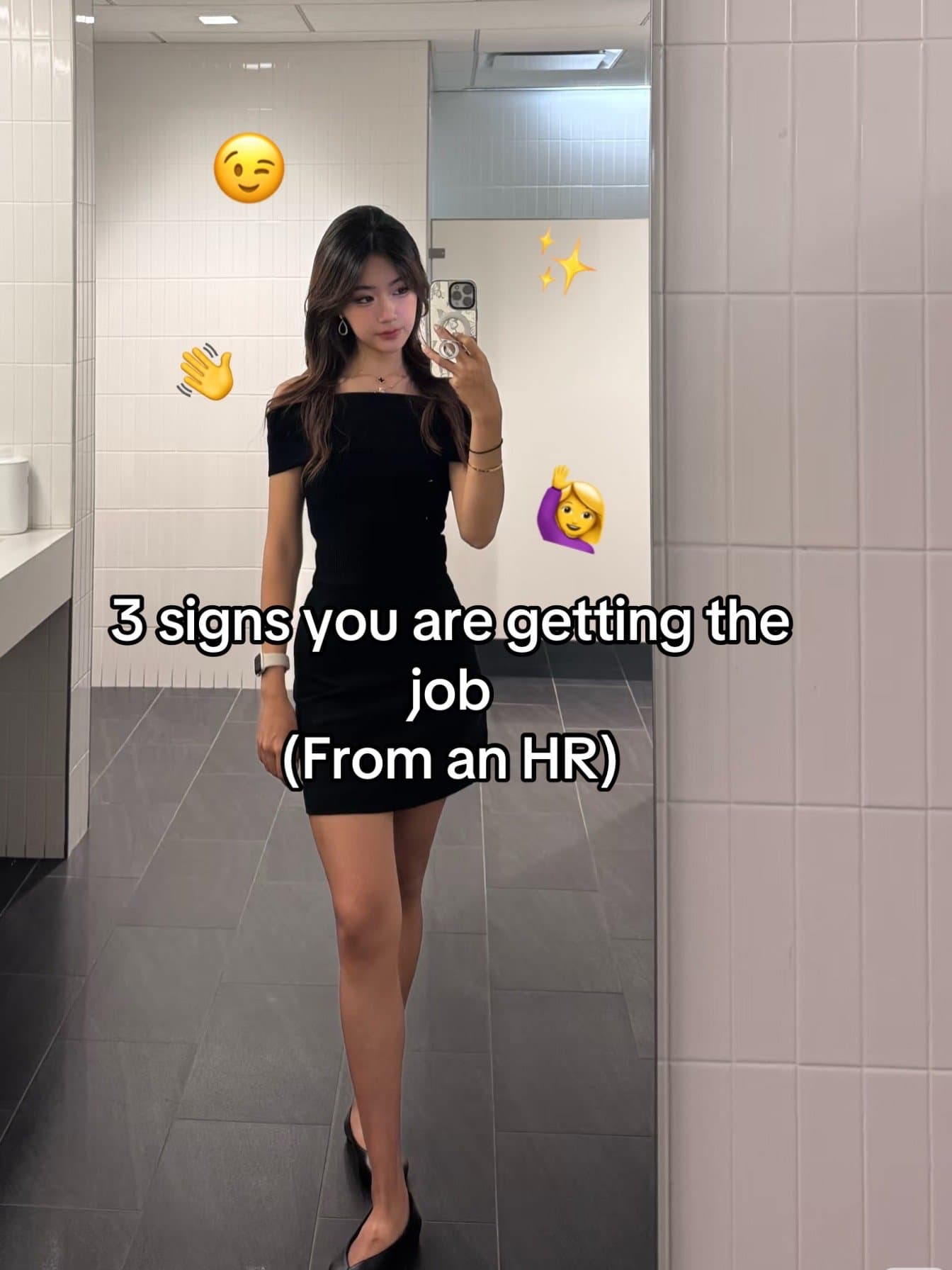 3 signs you are getting the
job
(From an HR)