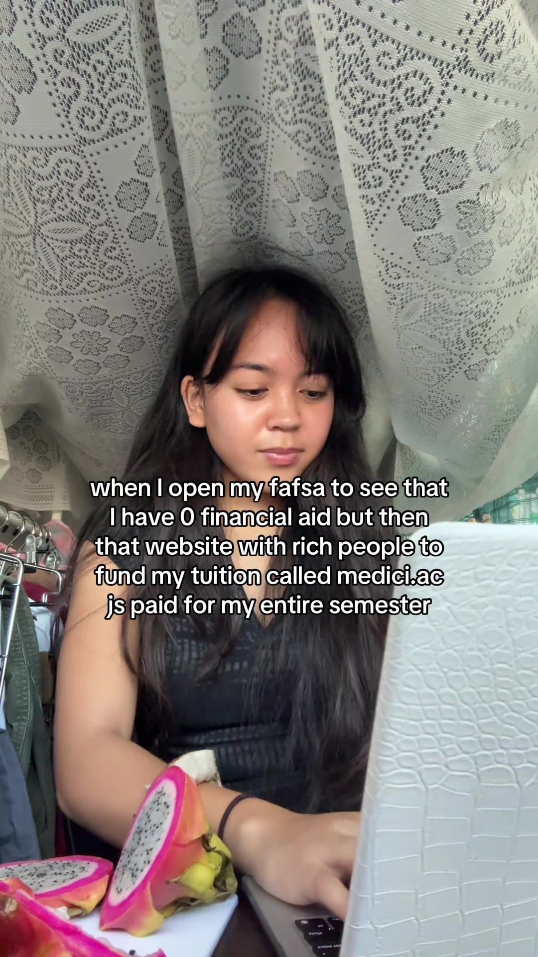 when I open my fafsa to see that
I have 0 financial aid but then
that website wiโฆ