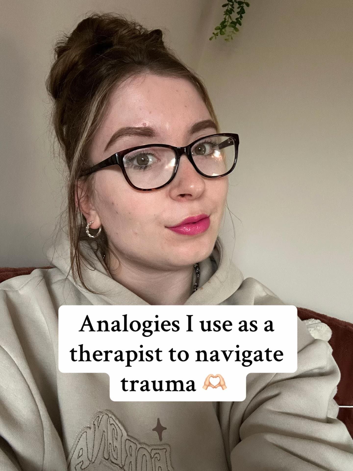 Analogies I use as a
therapist to navigate
trauma 🫶🏼